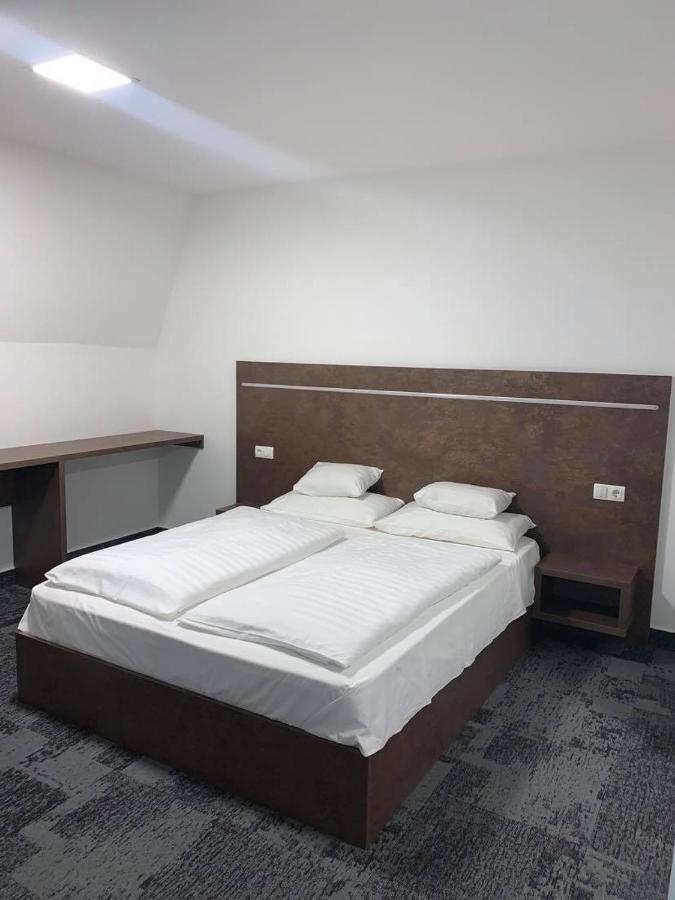 Hotel Zodiaco Szekszárd Zimmer foto